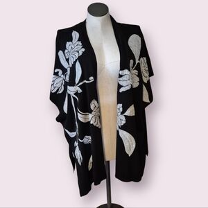 Chico's Black and White Floral Ruana Cardigan Medium